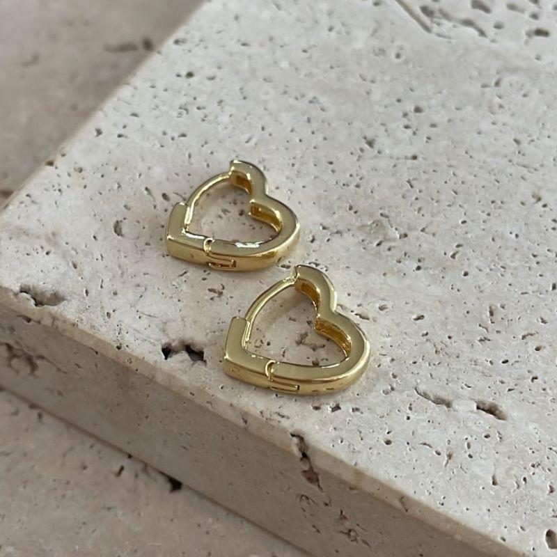 Brinco Argola Coração Liso Medio
