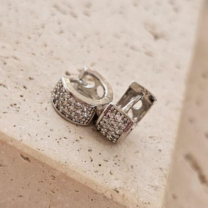 Brinco Argola Cravejada Pequena