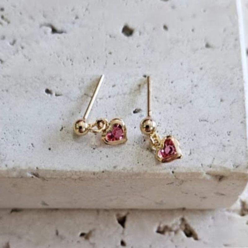 Brinco Bolinha com Coração Pendurado