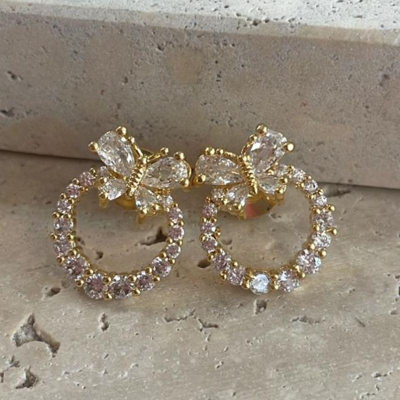 Brinco Borboleta no Circulo