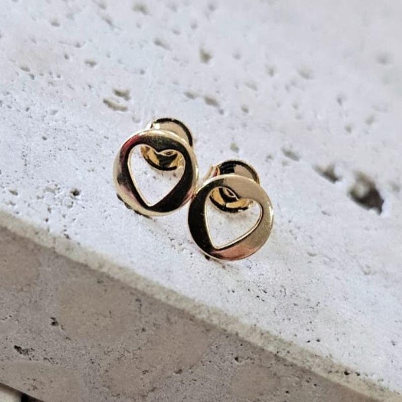 Brinco Coração Vazado na Chapinha