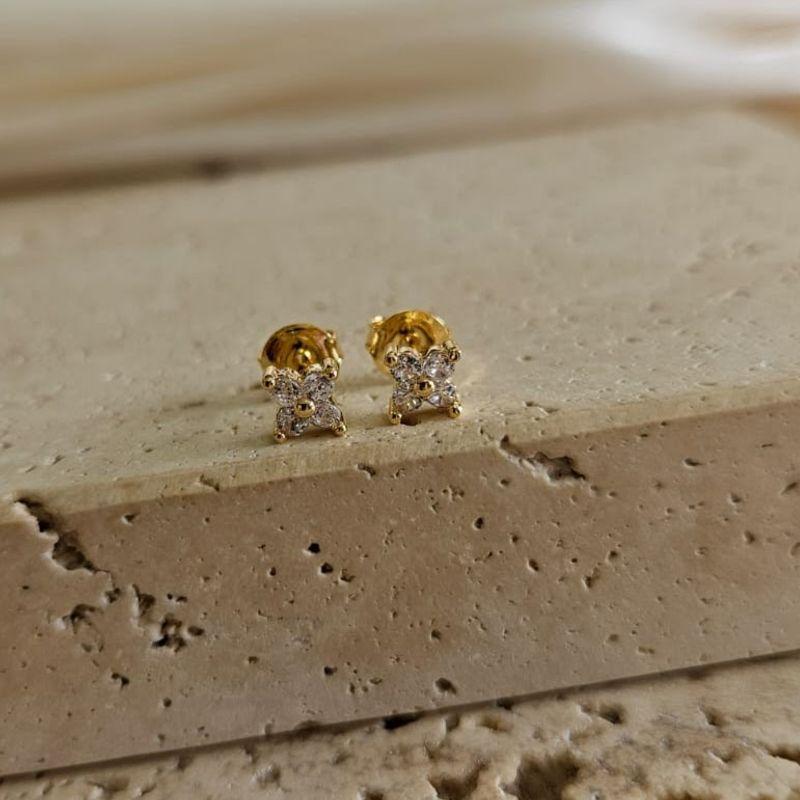 Brinco Florzinha 4 Pontas