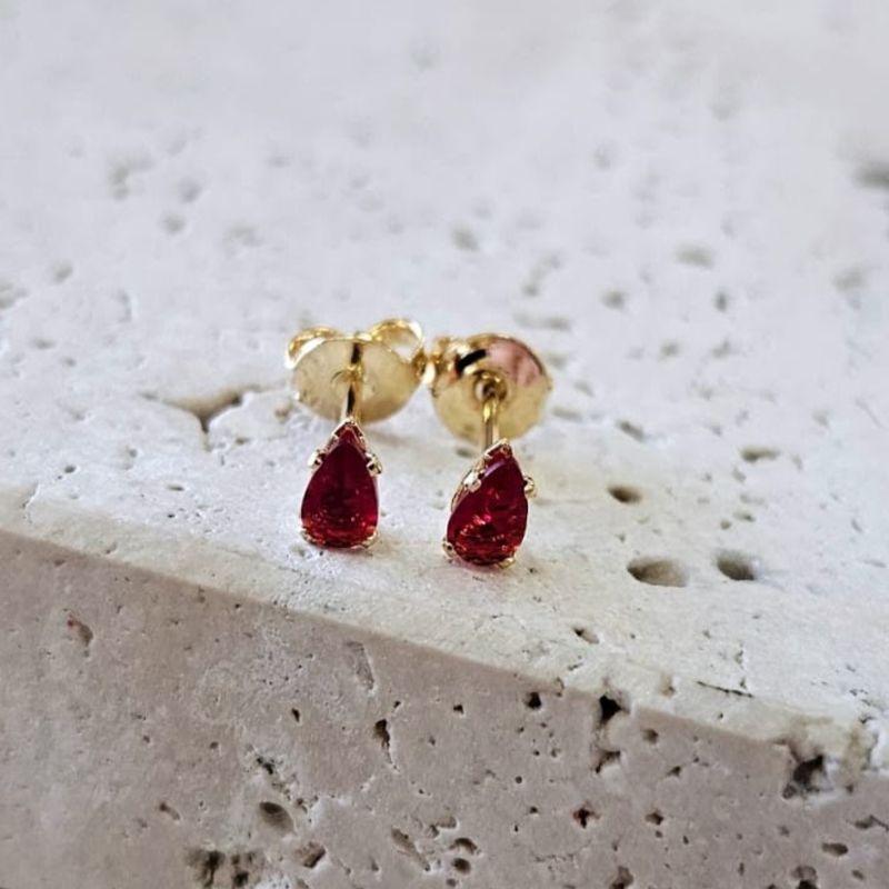 Brinco Gotinha Vermelha