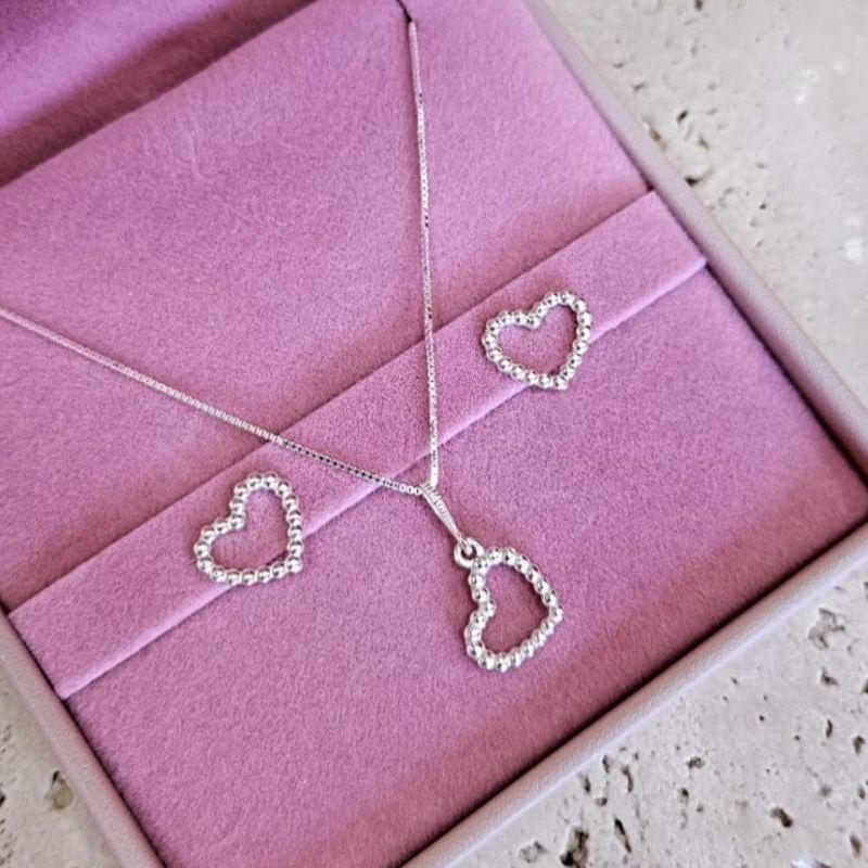 Conjunto Coração Vazado Bolinha 45cm