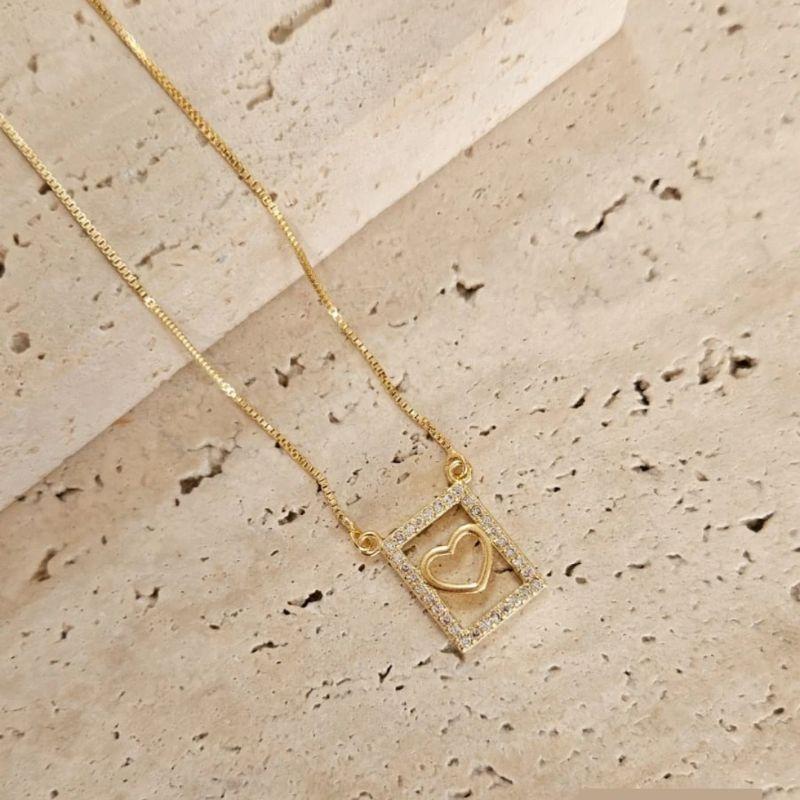 Gargantilha Coração Placa Cravejado