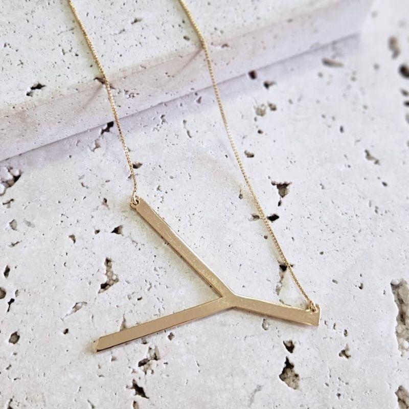 Gargantilha Inicial Inclinada Y 45cm