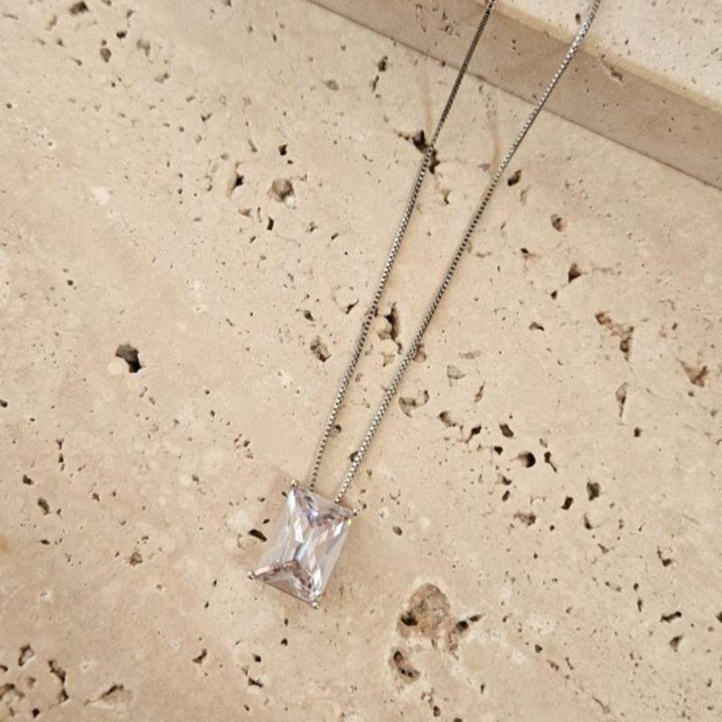 Gargantilha Pedra Cristal Retangular 45cm