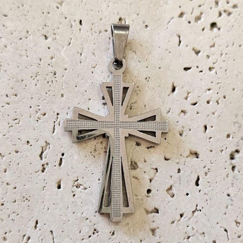 Pingente Crucifixo Aço Inox (3,5x2,3cm)