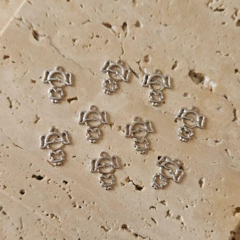 Pingente Menina p/ Montagem (1,1x1,0cm)