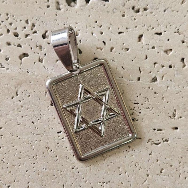 Pingente Placa Estrela de Davi (2,6x1,8cm)