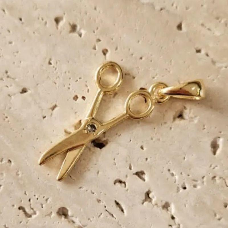 Pingente Tesoura (2,7x1,8cm)