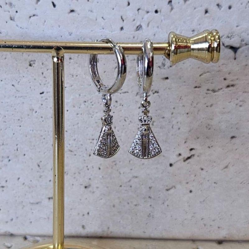 Brinco Argola Nossa Senhora Cravejada