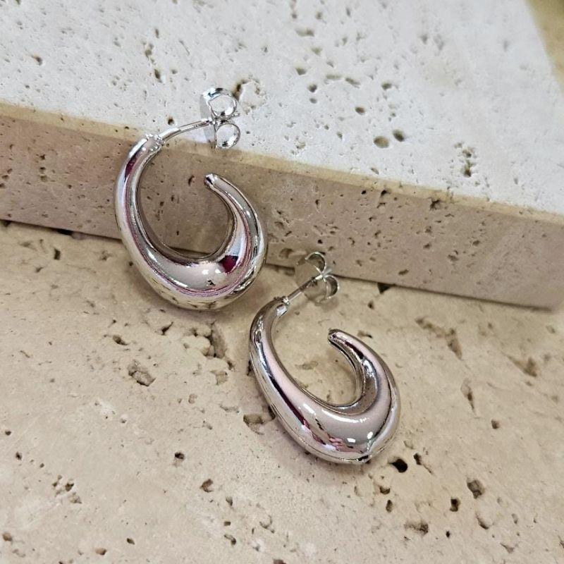 Brinco Argola Oval Tubo