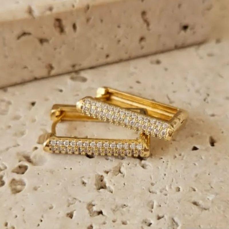 Brinco Argola Retangular Cravejada GG