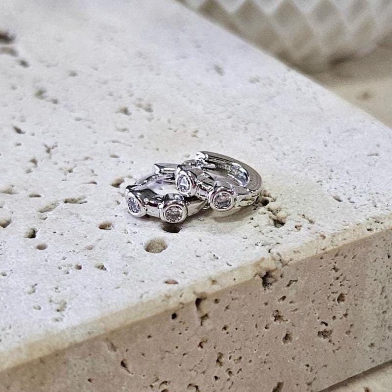 Brinco Argolinha 3 Zirconias Peq