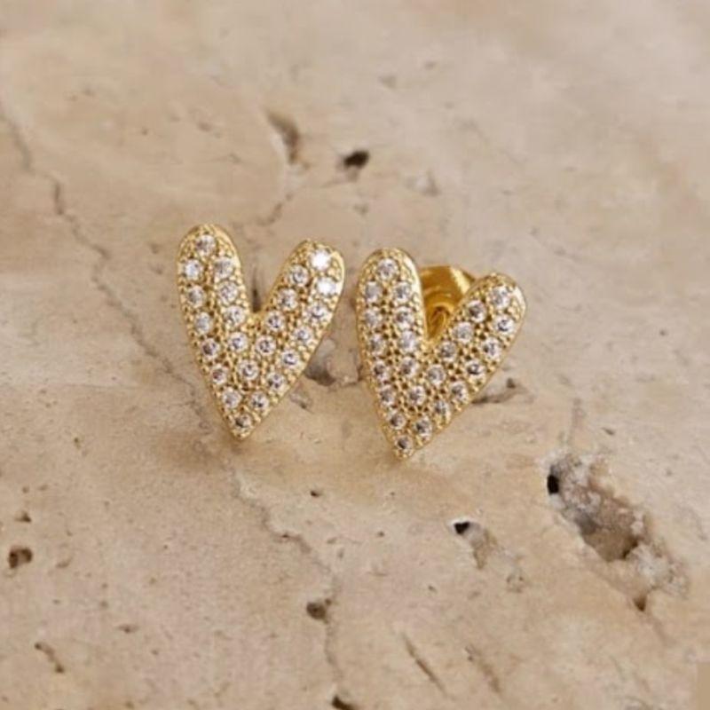 Brinco Coração Comprido Cravejado Gde