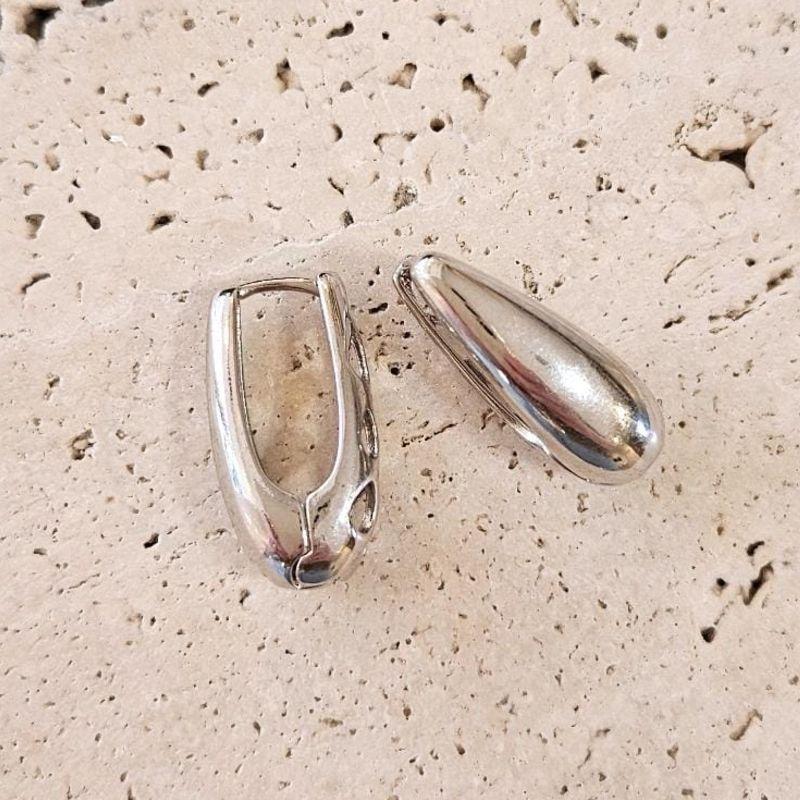 Brinco Gota Lisa Medio