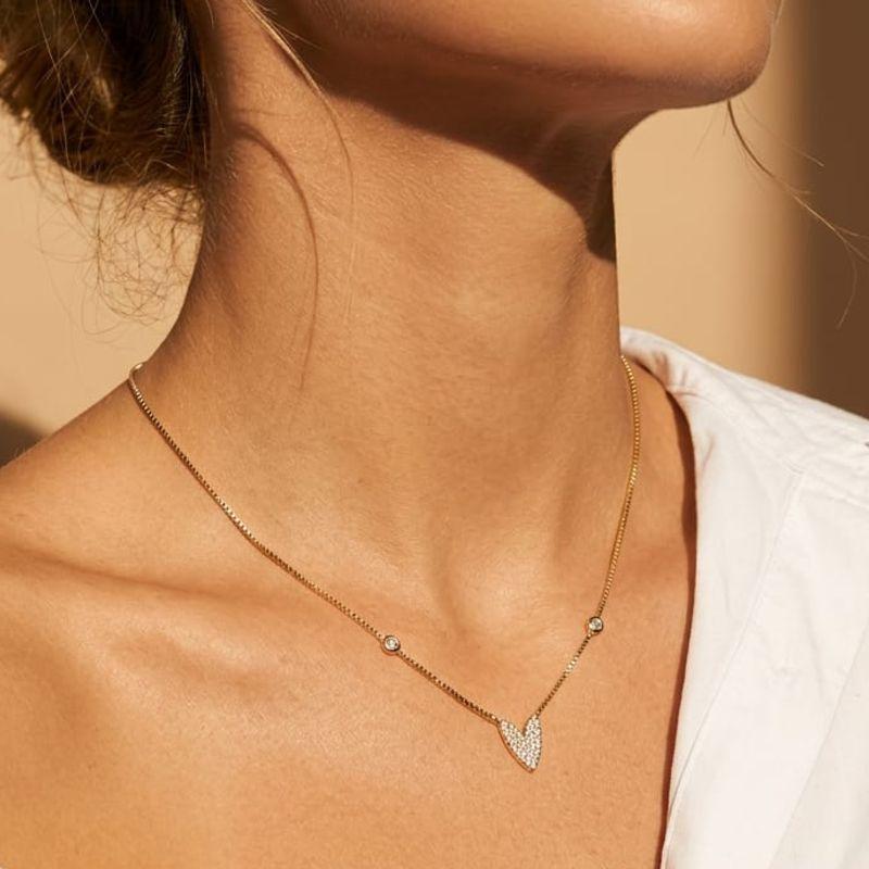 Gargantilha Coração Comprido Cravejado 40cm + extensor